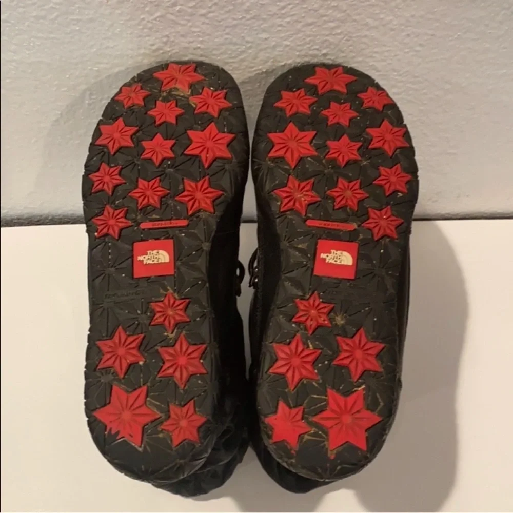 Authentic The North face designer waterproof winter boots size 7